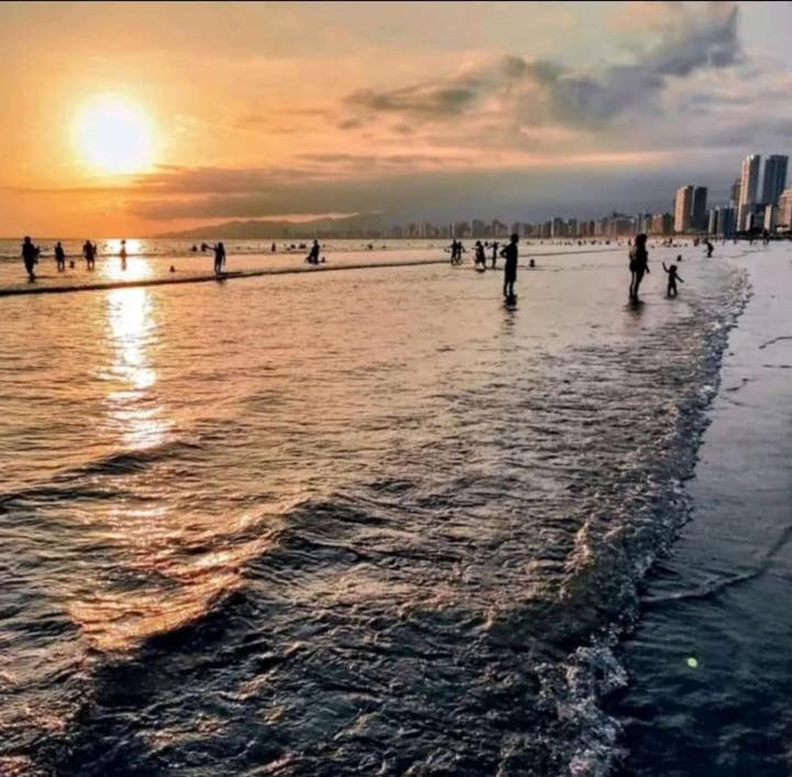 Apartamento Completo Pertinho Da Praia! Wi-Fi E Muito Mais Praia Grande  Exterior foto